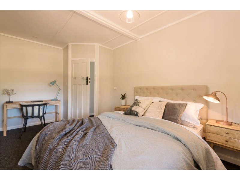 27 Little Glen Oaks Rd, Greendale NSW 2550