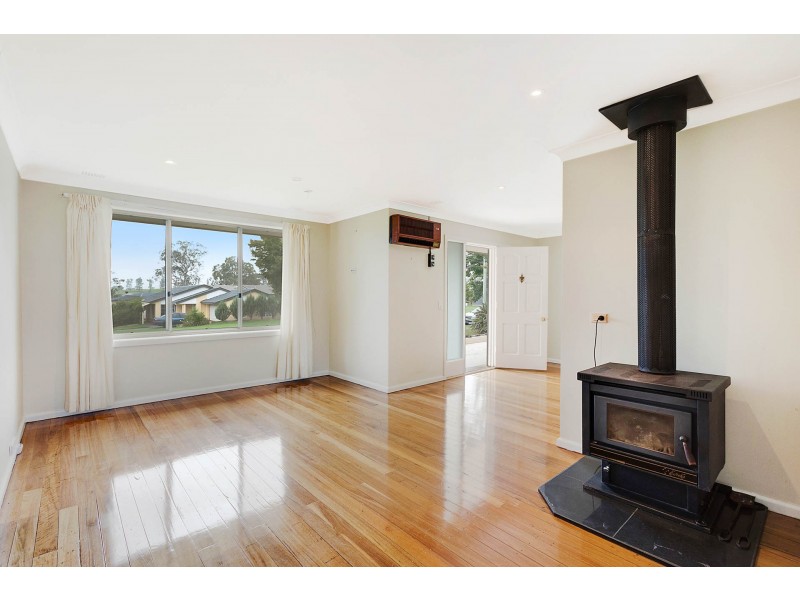 21 Howard Ave, Bega NSW 2550