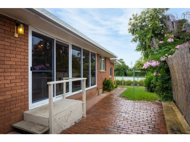 21 Howard Ave, Bega NSW 2550