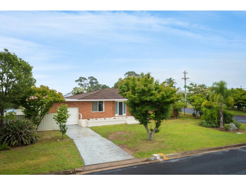 21 Howard Ave, Bega NSW 2550