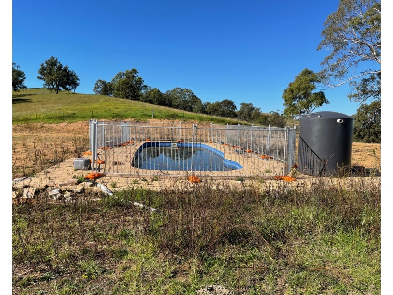 42 Batemans Rd, Morans Crossing NSW 2550