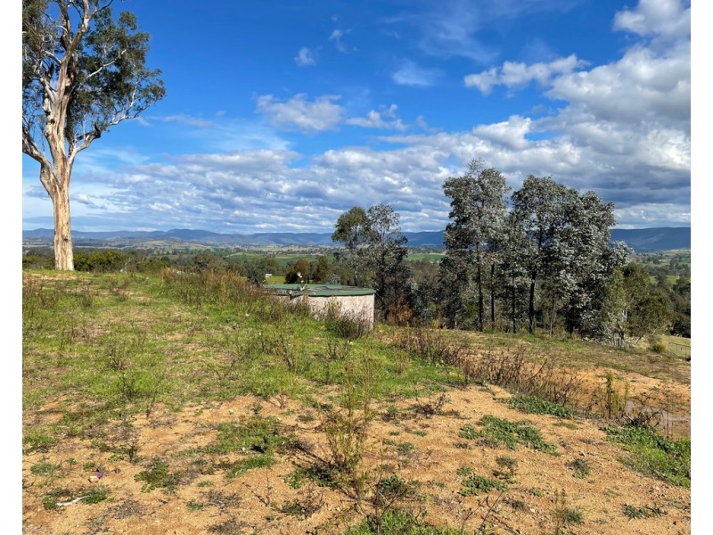 42 Batemans Rd, Morans Crossing NSW 2550