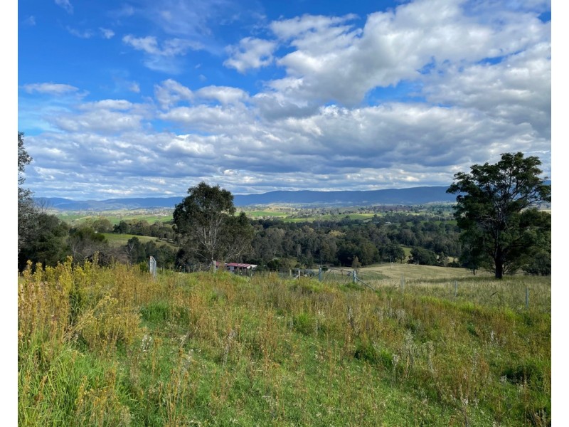 42 Batemans Rd, Morans Crossing NSW 2550