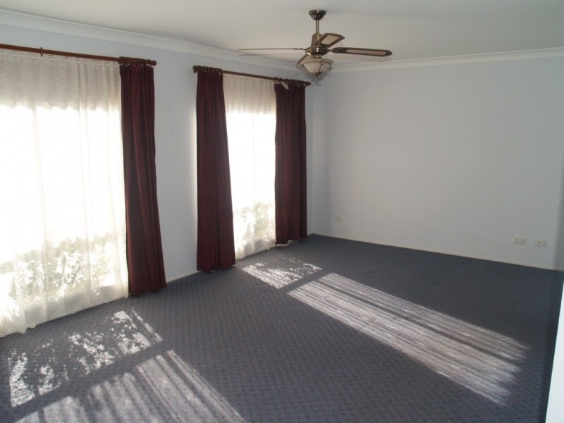 9 Eleanora Close, Wolumla NSW 2550