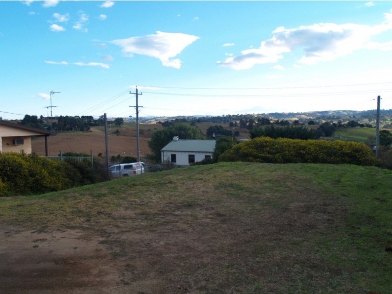 20 Mecklenberg St, Bega NSW 2550