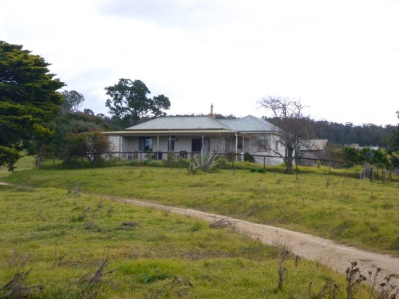 184 Snowy Mtns Hwy, Bega NSW 2550
