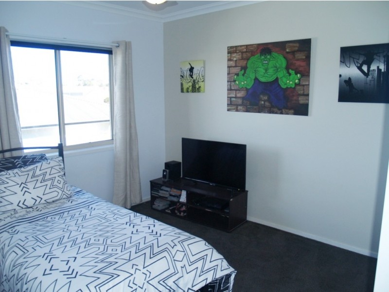 26 Koma Circuit, Bega NSW 2550