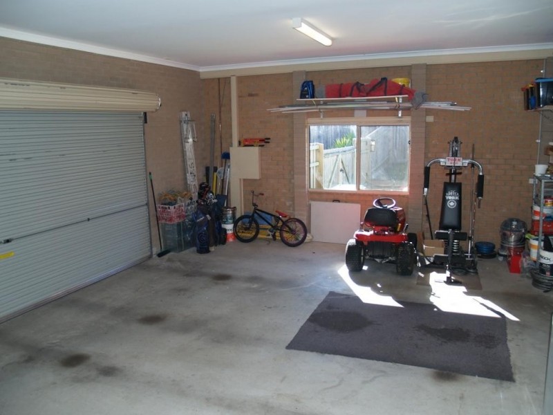 26 Koma Circuit, Bega NSW 2550