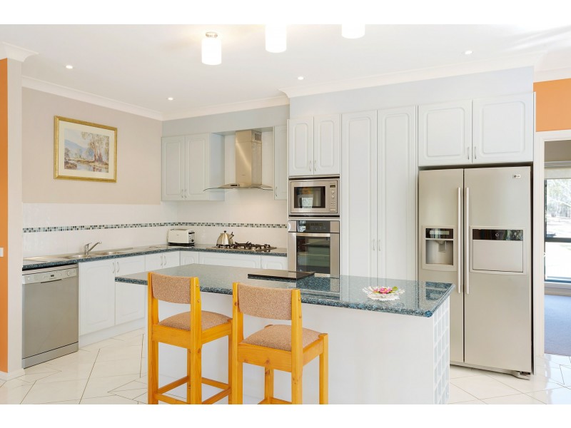 14 Walsh Close, Wolumla NSW 2550