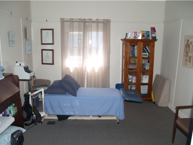 53 Upper St, Bega NSW 2550