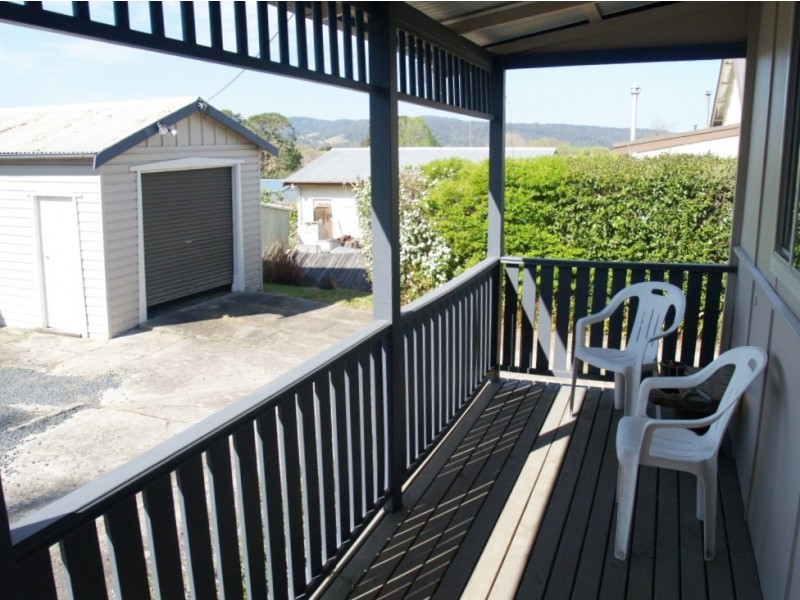 53 Upper St, Bega NSW 2550