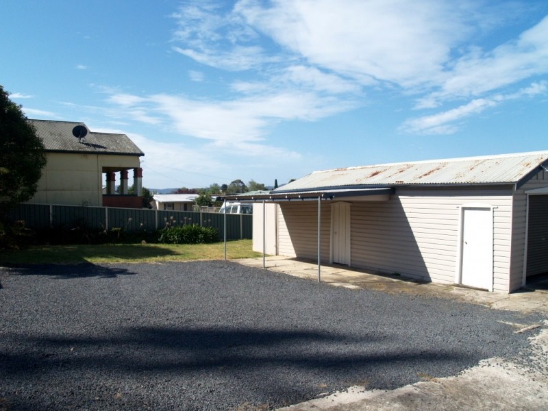53 Upper St, Bega NSW 2550
