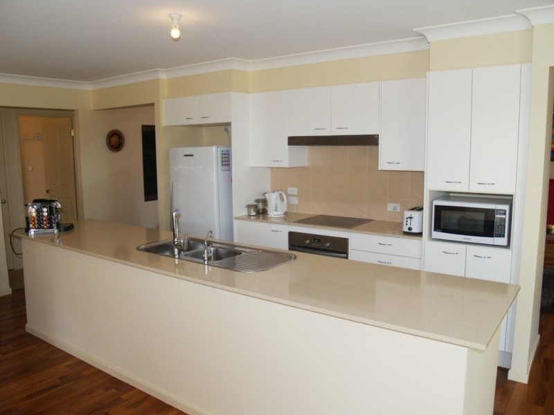 48 Glen Mia Drive, Bega NSW 2550