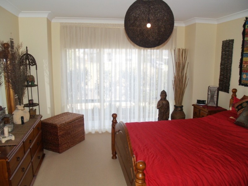 48 Glen Mia Drive, Bega NSW 2550