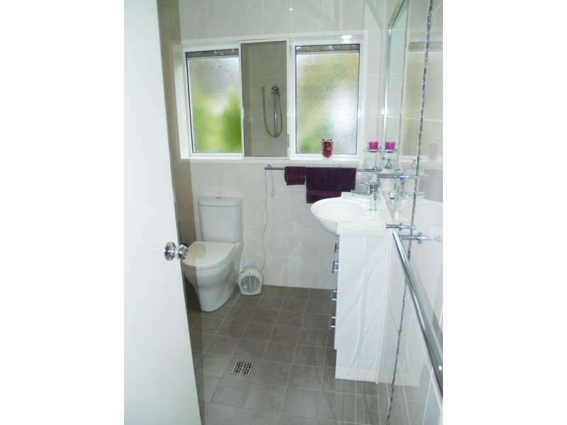 71 Ravenswood St, Bega NSW 2550