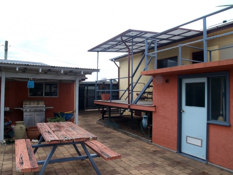 71 Ravenswood St, Bega NSW 2550