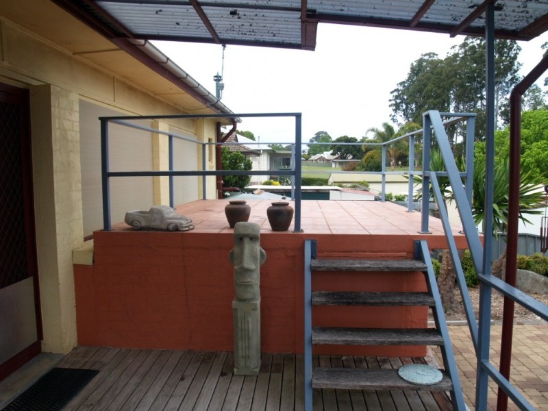 71 Ravenswood St, Bega NSW 2550