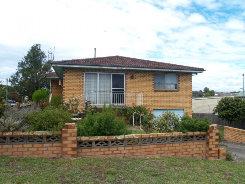 7 Heath St, Bega NSW 2550