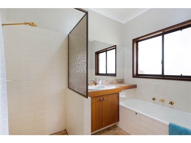 43 Nelba Nelba Rd, Bega NSW 2550