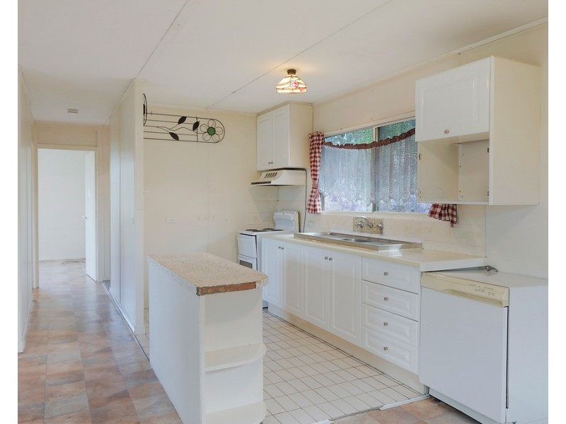 18 Eden St, Candelo NSW 2550