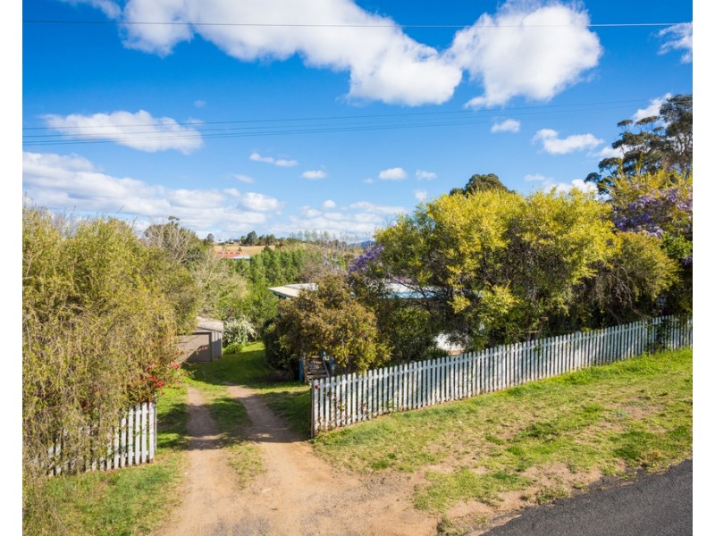 18 Eden St, Candelo NSW 2550
