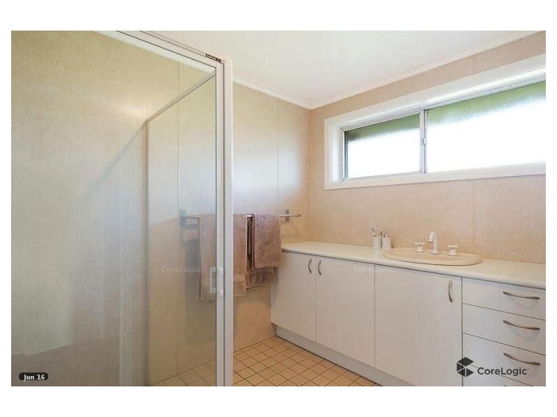 30 Belmore St, Bega NSW 2550
