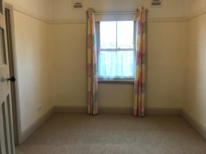 26 Hill Street, Bega NSW 2550