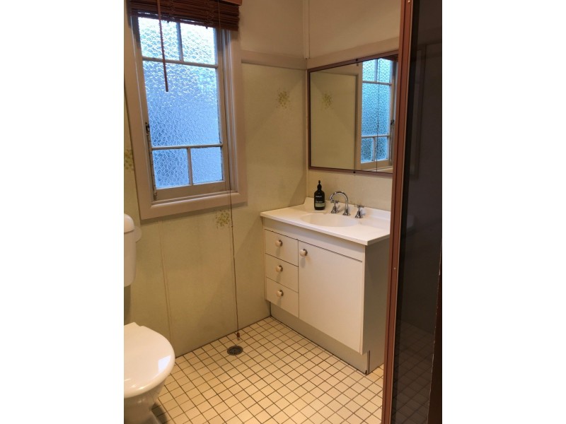 26 Hill Street, Bega NSW 2550