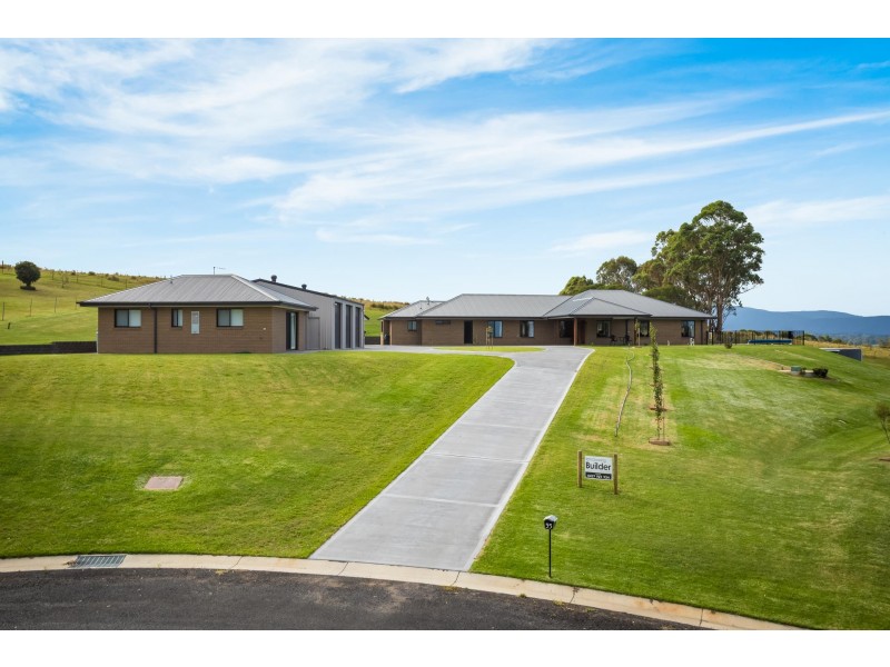 55 Stringy Park Close, Bega NSW 2550