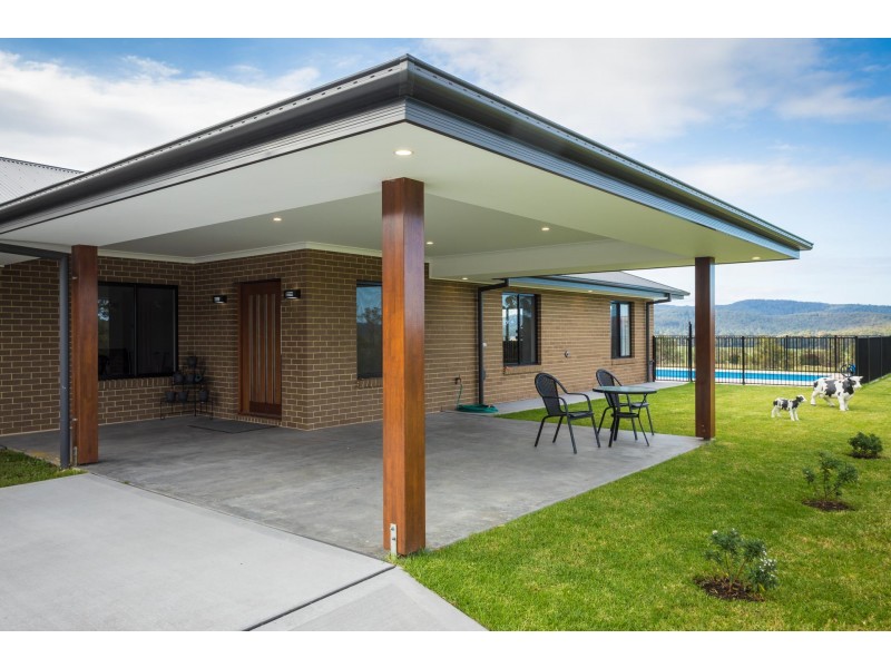 55 Stringy Park Close, Bega NSW 2550