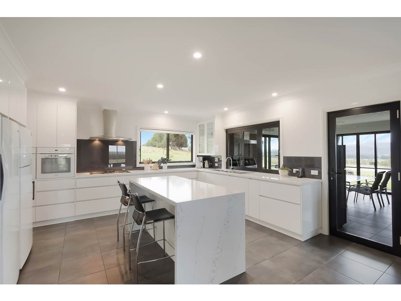 55 Stringy Park Close, Bega NSW 2550