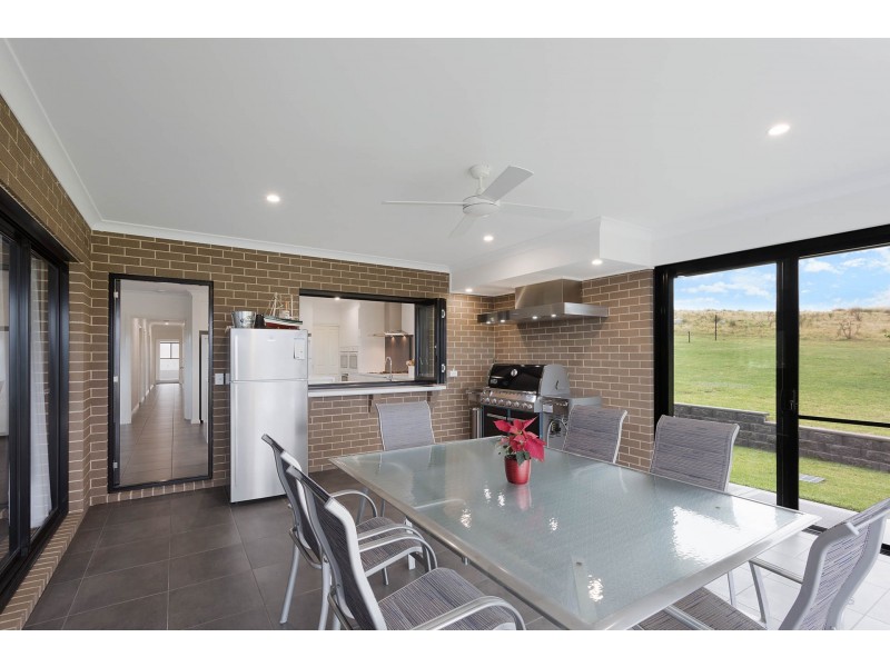 55 Stringy Park Close, Bega NSW 2550