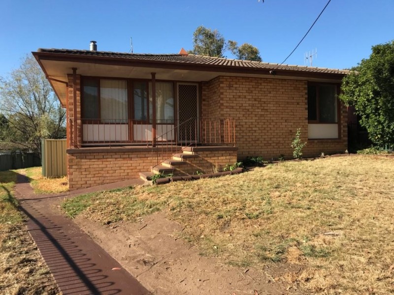 5 Kielpa Place, Bega NSW 2550