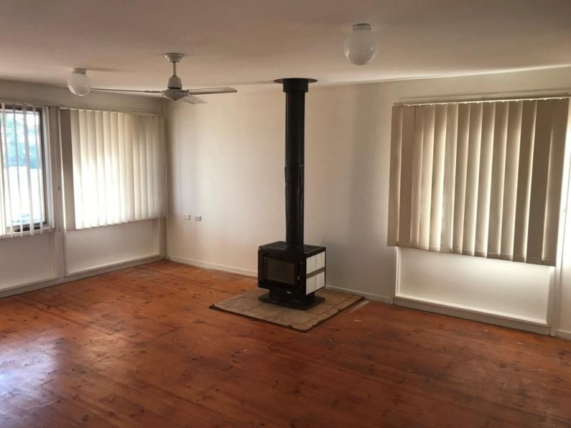 5 Kielpa Place, Bega NSW 2550