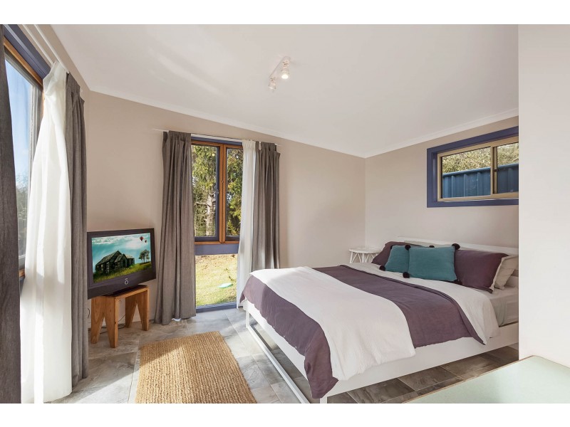 24 Spindler St, Bega NSW 2550