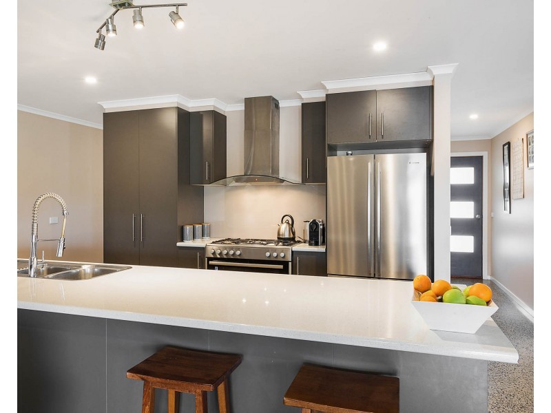 67 Glen Mia Drive, Bega NSW 2550