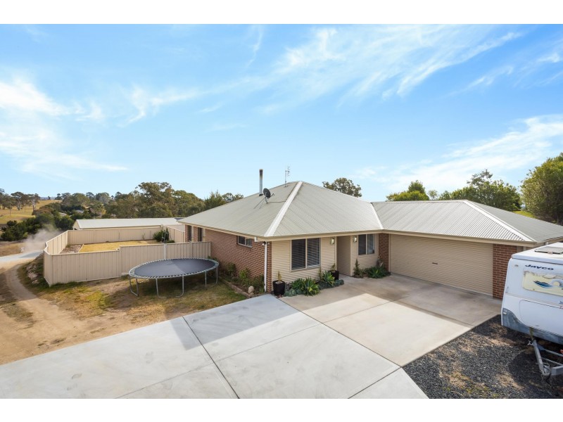 67 Glen Mia Drive, Bega NSW 2550
