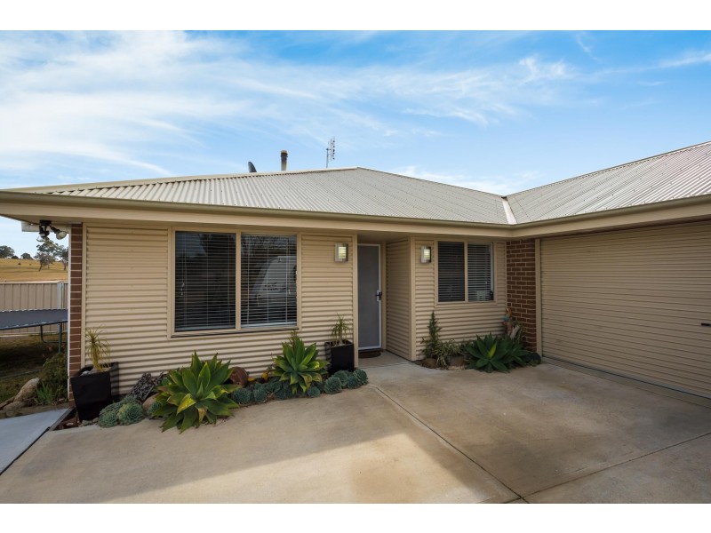 67 Glen Mia Drive, Bega NSW 2550