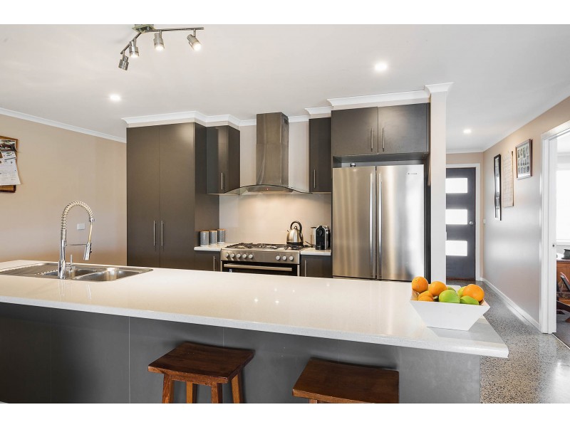 67 Glen Mia Drive, Bega NSW 2550