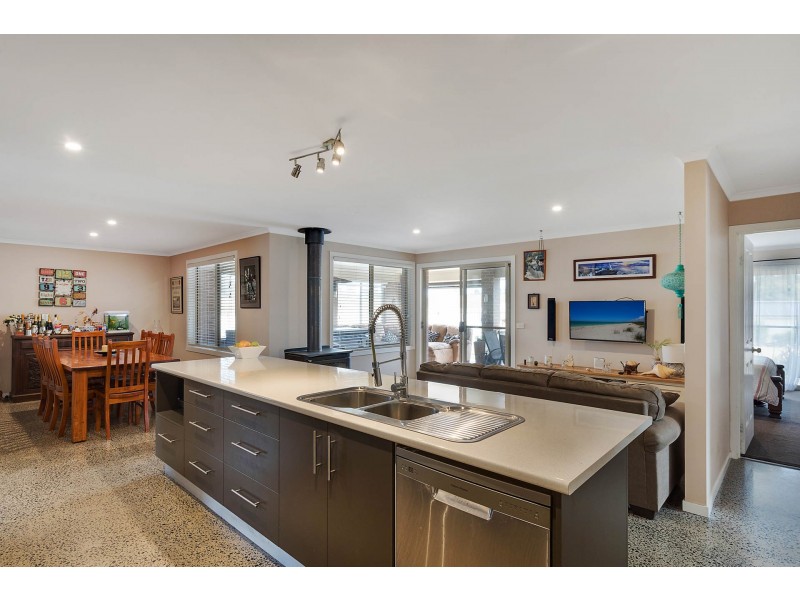 67 Glen Mia Drive, Bega NSW 2550
