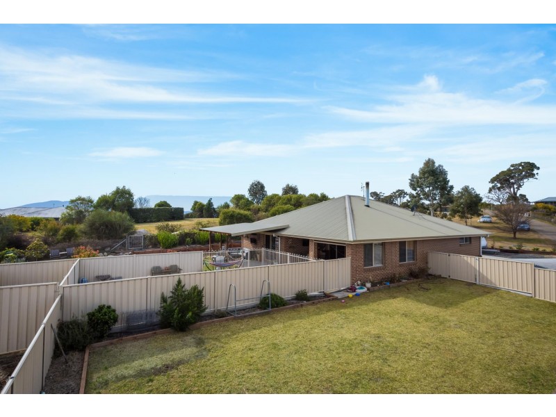 67 Glen Mia Drive, Bega NSW 2550