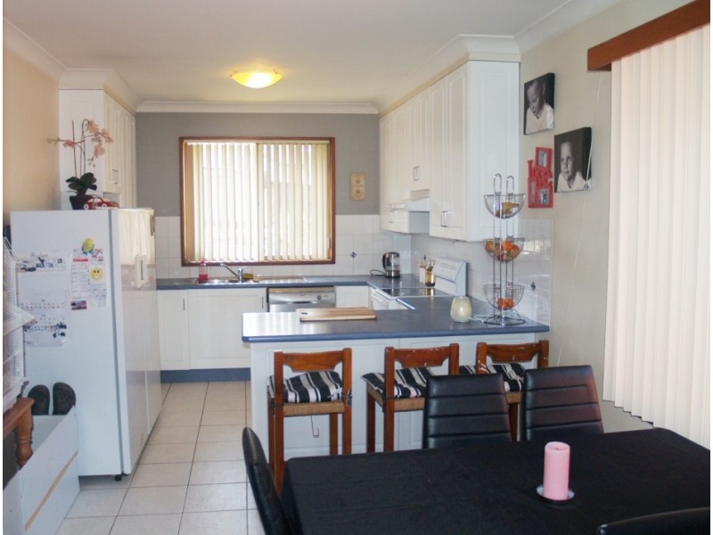 60 Ravenswood St, Bega NSW 2550