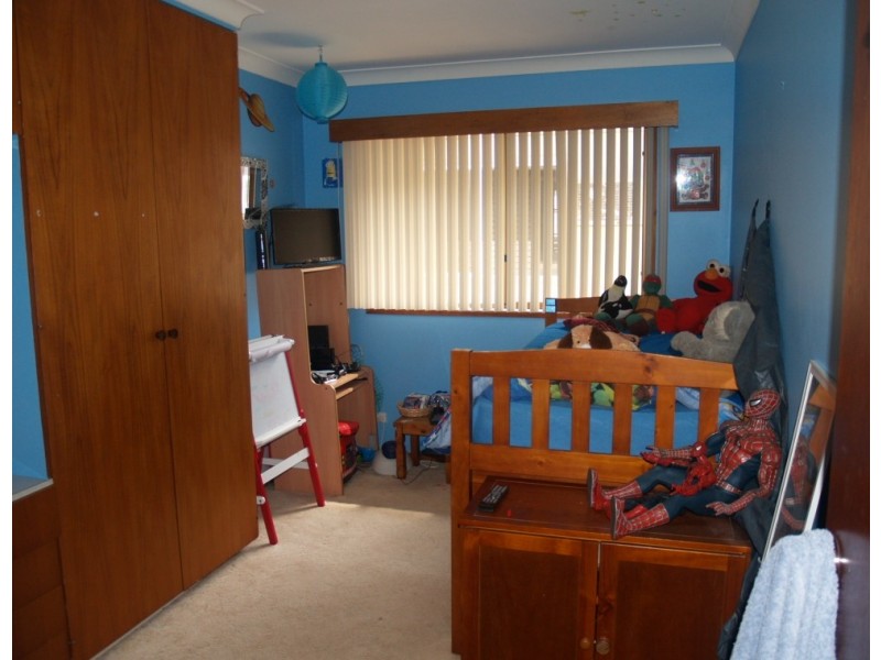 60 Ravenswood St, Bega NSW 2550