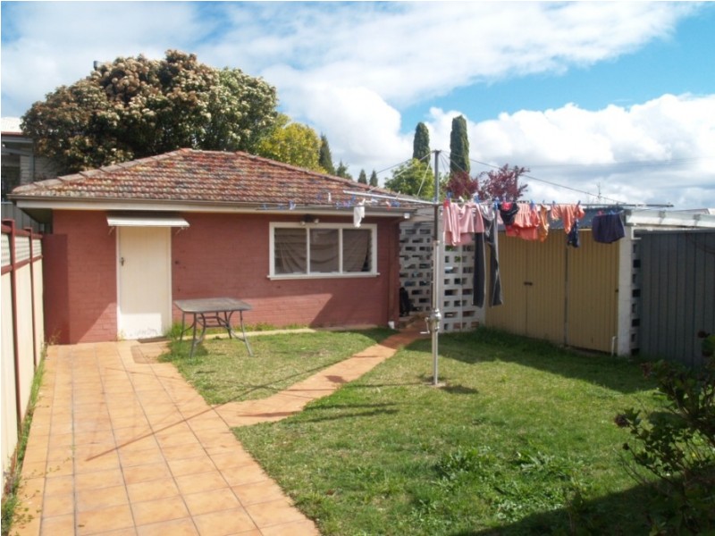 82 Upper St, Bega NSW 2550