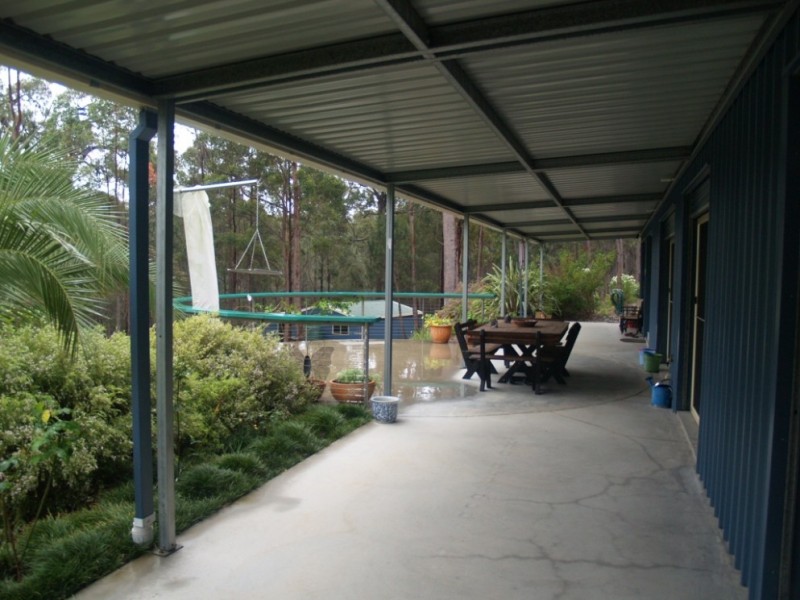 10 Ferntree Lane, Wallagoot NSW 2550