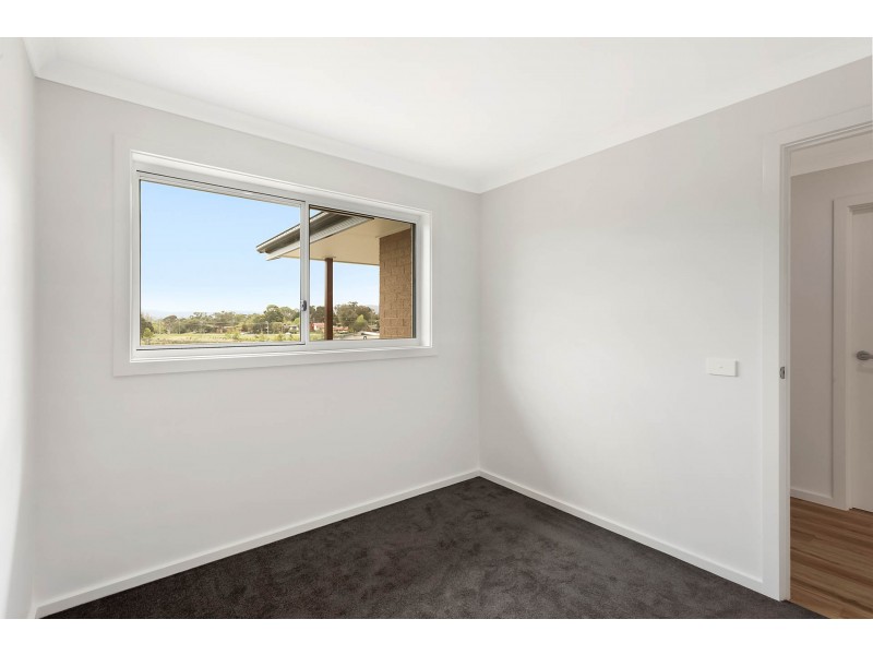 6 Wumbara Close, Bega NSW 2550