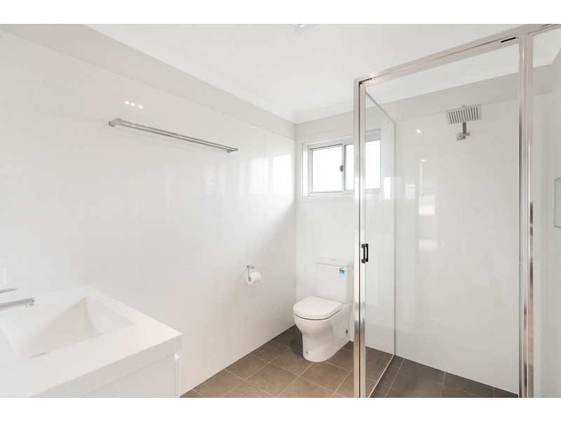 6 Wumbara Close, Bega NSW 2550