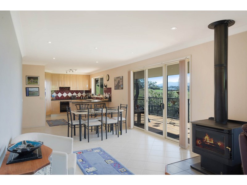 42 Mount Pleasant Rd, Coopers Gully NSW 2550