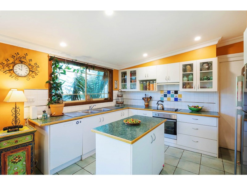 6 Bega St, Bega NSW 2550