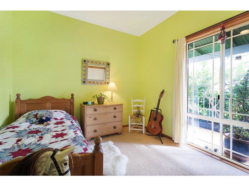 6 Bega St, Bega NSW 2550
